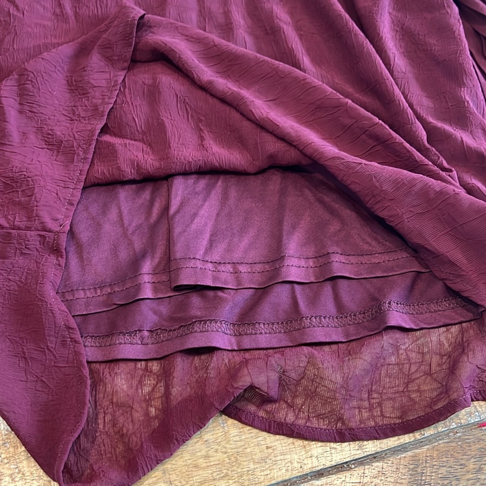 Maroon top - Picture 3 of 3